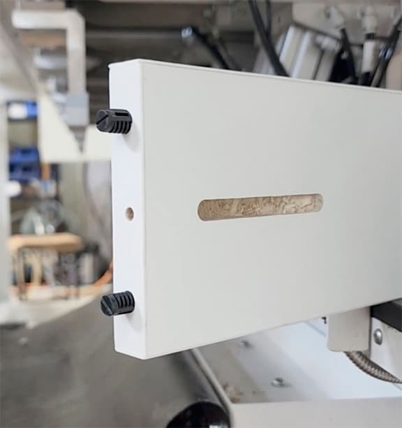 OVVO OD30 connector in panel
