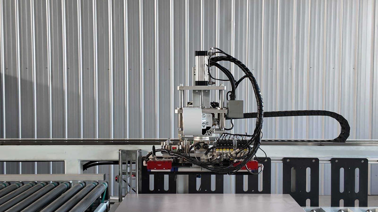 Infeed robotics station on the OVVO High Speed Line
